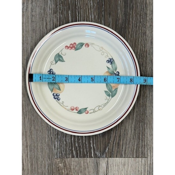 Vintage Corelle Abundance Salad Plates Set of 4 Cream Blue Red Trim Made in USA - Picture 6 of 6
